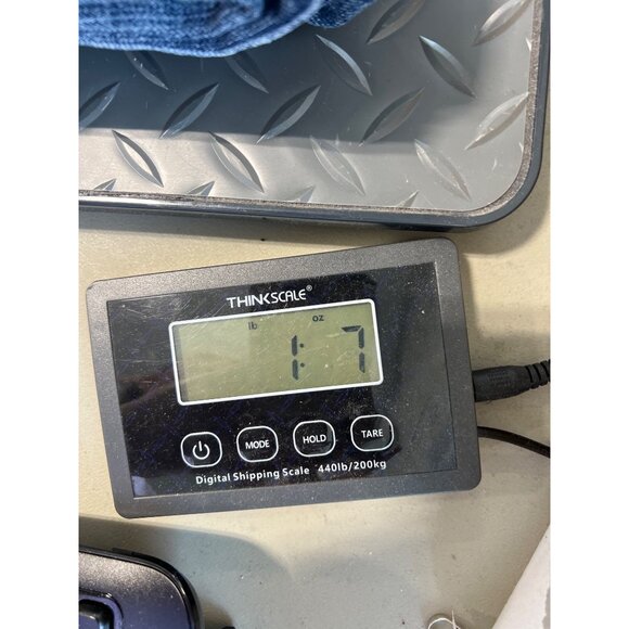 Axel Mens Jeans W33 L32 Vintage Blue Distressed Straight Fit Denim Pants Durable - Picture 9 of 9